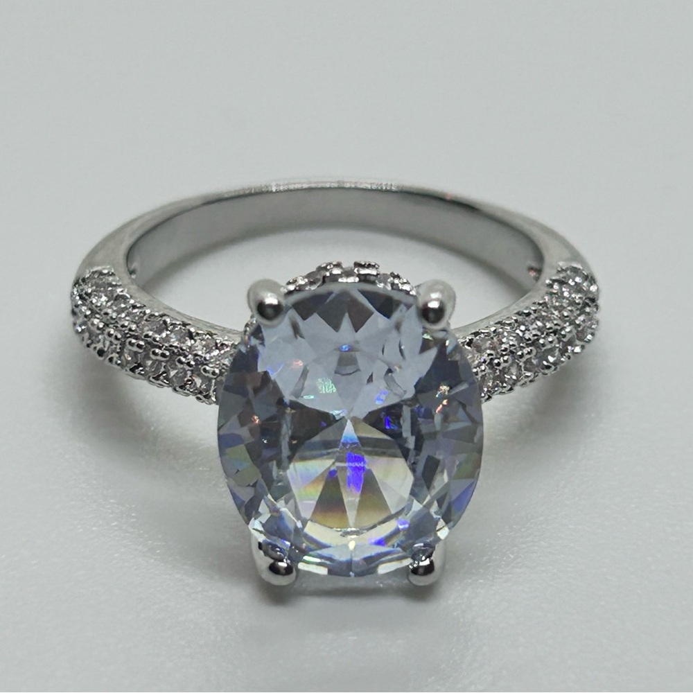 NEW Sterling Silver Oval Diamond Cubic Zirconia Ring - Picture 4 of 7